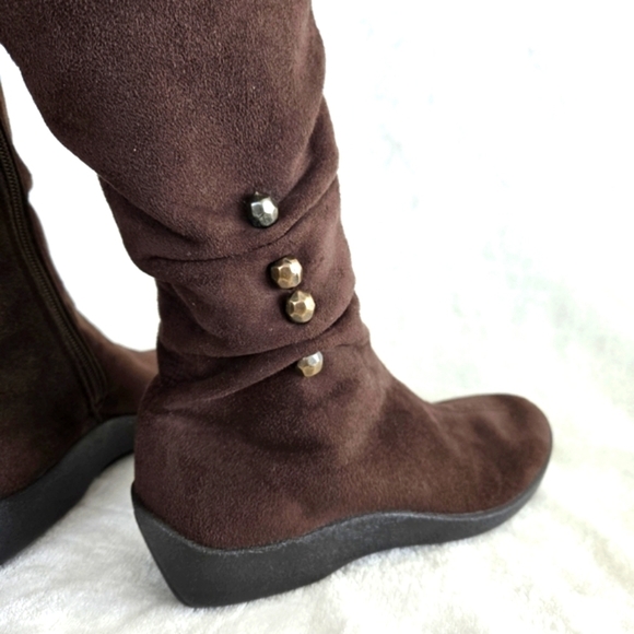 Elegant Brown Knee-High Boots Casual Comfort Low Wedge‎ Heel - Picture 7 of 9